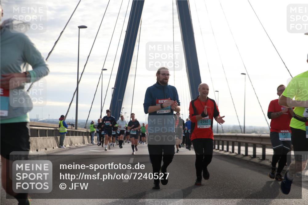 03.10.2024 - Köhlbrandbrückenlauf Jannik Wohlers http://msf.ph/oto/7240527 03.10.2024 09:26:05 Position 1 2092, 1477 meine-sportfotos.de