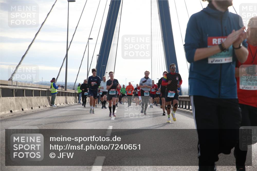 03.10.2024 - Köhlbrandbrückenlauf Jannik Wohlers http://msf.ph/oto/7240651 03.10.2024 09:26:07 Position 1 1819, 1956, 1122, 2092 meine-sportfotos.de