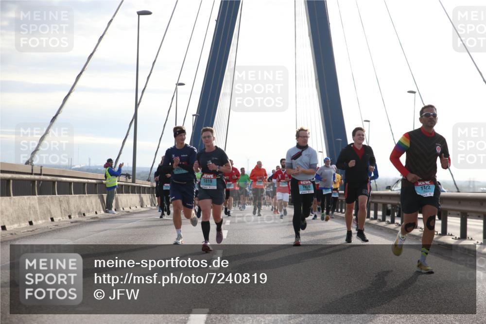 03.10.2024 - Köhlbrandbrückenlauf Jannik Wohlers http://msf.ph/oto/7240819 03.10.2024 09:26:08 Position 1 1819, 1956, 92, 1122 meine-sportfotos.de