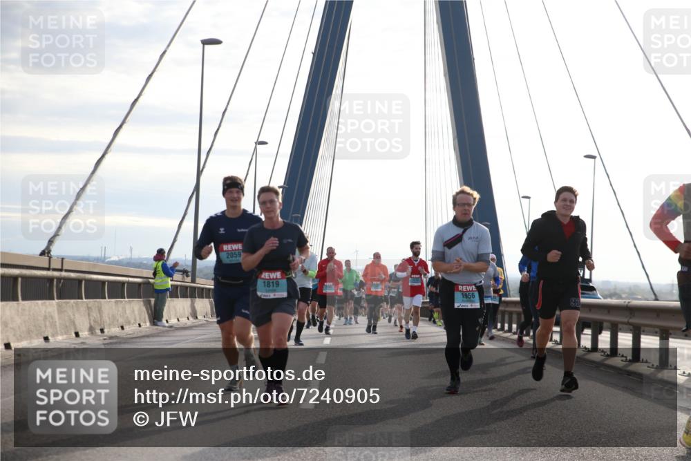 03.10.2024 - Köhlbrandbrückenlauf Jannik Wohlers http://msf.ph/oto/7240905 03.10.2024 09:26:09 Position 1 2059, 1819, 1956, 92 meine-sportfotos.de