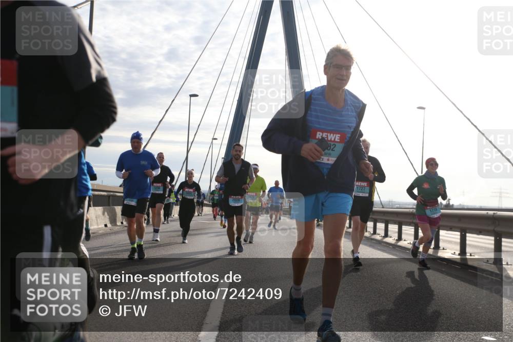 03.10.2024 - Köhlbrandbrückenlauf Jannik Wohlers http://msf.ph/oto/7242409 03.10.2024 09:26:26 Position 1 1296, 1825, 1473, 2020, 2, 1727, 1716 meine-sportfotos.de