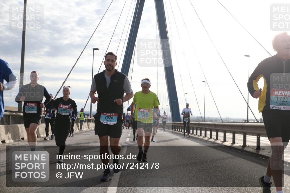 03.10.2024 - Köhlbrandbrückenlauf Jannik Wohlers http://msf.ph/oto/7242478 03.10.2024 09:26:27 Position 1 1296, 1825, 2020, 1473, 1727 meine-sportfotos.de