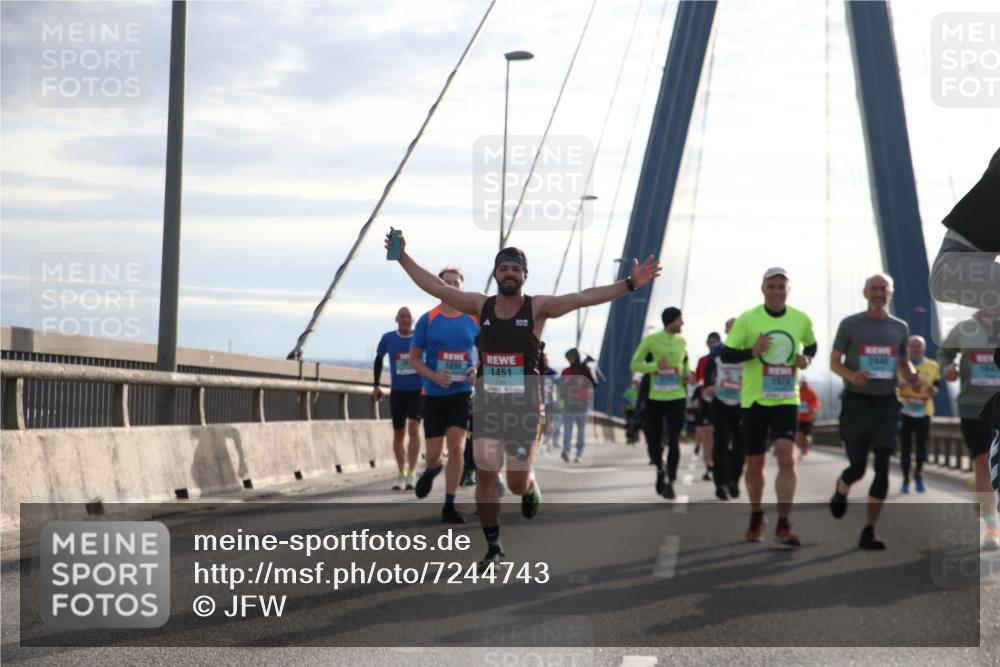 03.10.2024 - Köhlbrandbrückenlauf Jannik Wohlers http://msf.ph/oto/7244743 03.10.2024 09:26:38 Position 1 1899, 164, 1451, 1674 meine-sportfotos.de