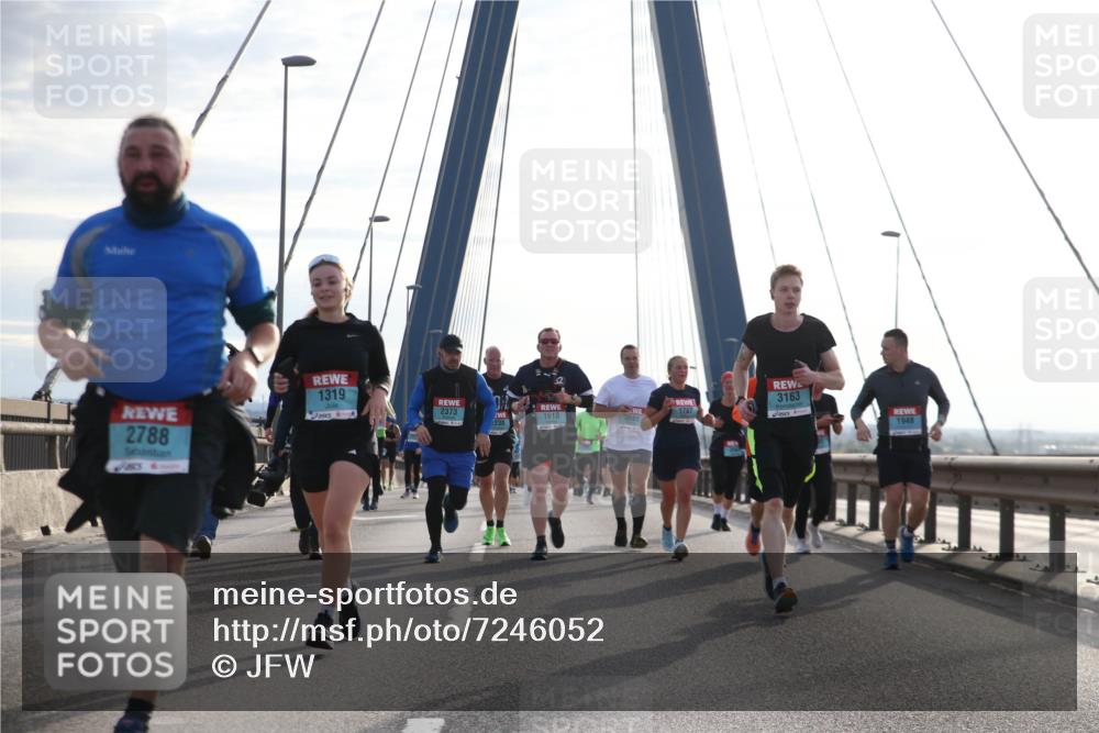 03.10.2024 - Köhlbrandbrückenlauf Jannik Wohlers http://msf.ph/oto/7246052 03.10.2024 09:26:46 Position 1 2788, 1319, 2373, 3163, 1610, 1747, 1948 meine-sportfotos.de
