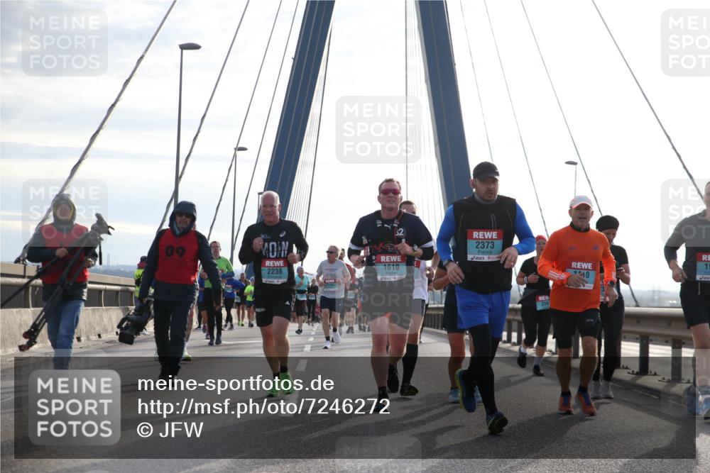 03.10.2024 - Köhlbrandbrückenlauf Jannik Wohlers http://msf.ph/oto/7246272 03.10.2024 09:26:48 Position 1 09, 2238, 1610, 2373, 140 meine-sportfotos.de