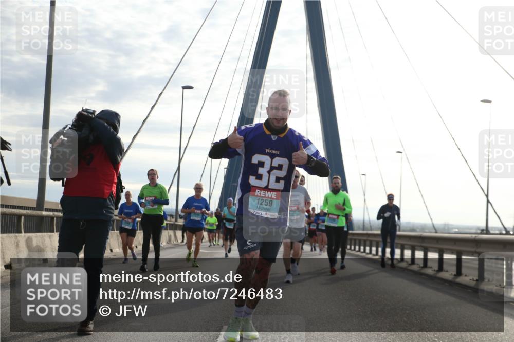 03.10.2024 - Köhlbrandbrückenlauf Jannik Wohlers http://msf.ph/oto/7246483 03.10.2024 09:26:52 Position 1 2089, 32, 1259, 735 meine-sportfotos.de