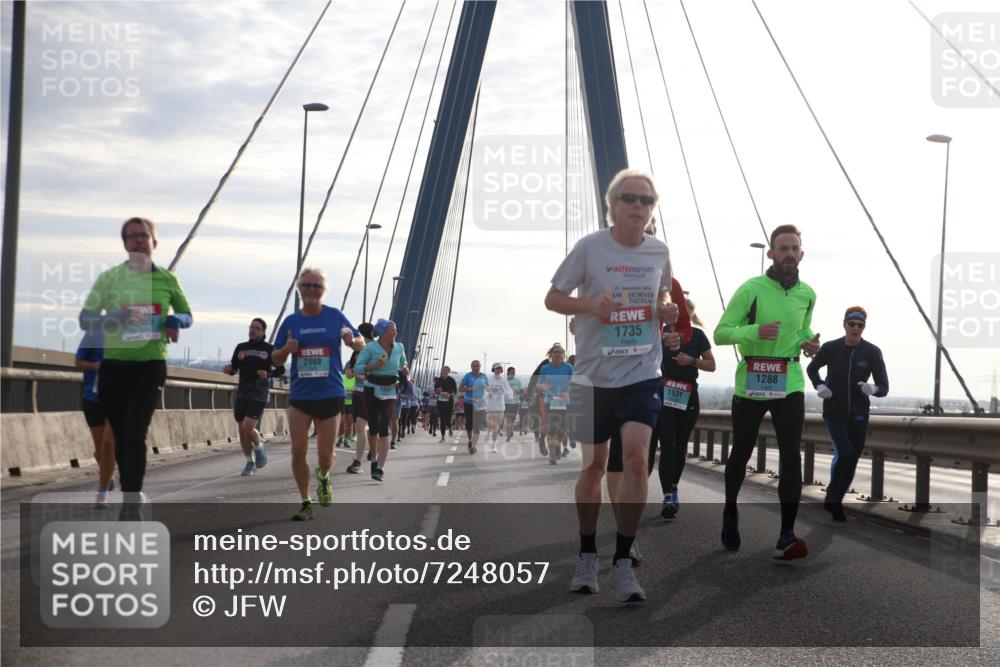 03.10.2024 - Köhlbrandbrückenlauf Jannik Wohlers http://msf.ph/oto/7248057 03.10.2024 09:26:54 Position 1 2088, 1851, 29, 2024, 1735, 1288, 1931 meine-sportfotos.de