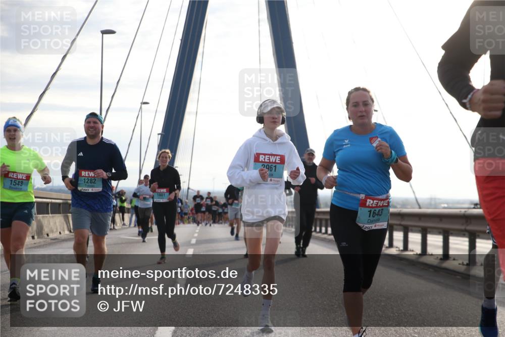 03.10.2024 - Köhlbrandbrückenlauf Jannik Wohlers http://msf.ph/oto/7248335 03.10.2024 09:27:01 Position 1 1543, 1282, 1801, 2961, 1643 meine-sportfotos.de