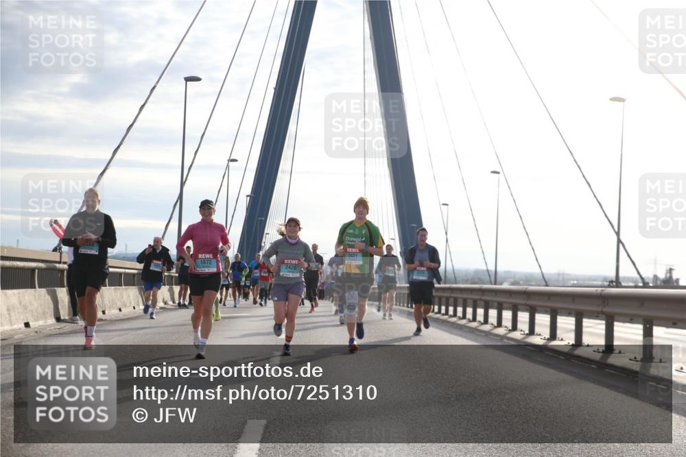 03.10.2024 - Köhlbrandbrückenlauf Jannik Wohlers http://msf.ph/oto/7251310 03.10.2024 09:27:18 Position 1  meine-sportfotos.de