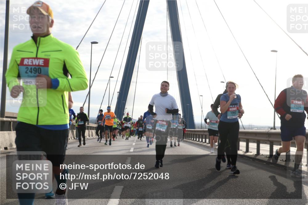 03.10.2024 - Köhlbrandbrückenlauf Jannik Wohlers http://msf.ph/oto/7252048 03.10.2024 09:27:37 Position 1 2490, 2453, 2403, 1962, 2436 meine-sportfotos.de