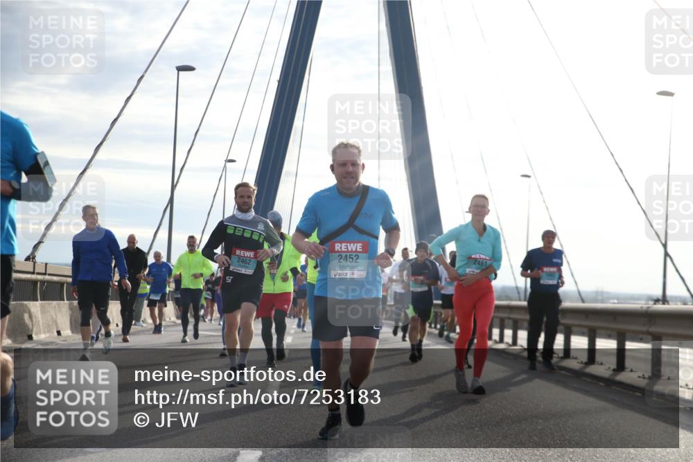 03.10.2024 - Köhlbrandbrückenlauf Jannik Wohlers http://msf.ph/oto/7253183 03.10.2024 09:27:52 Position 1 2462, 2452, 2461 meine-sportfotos.de
