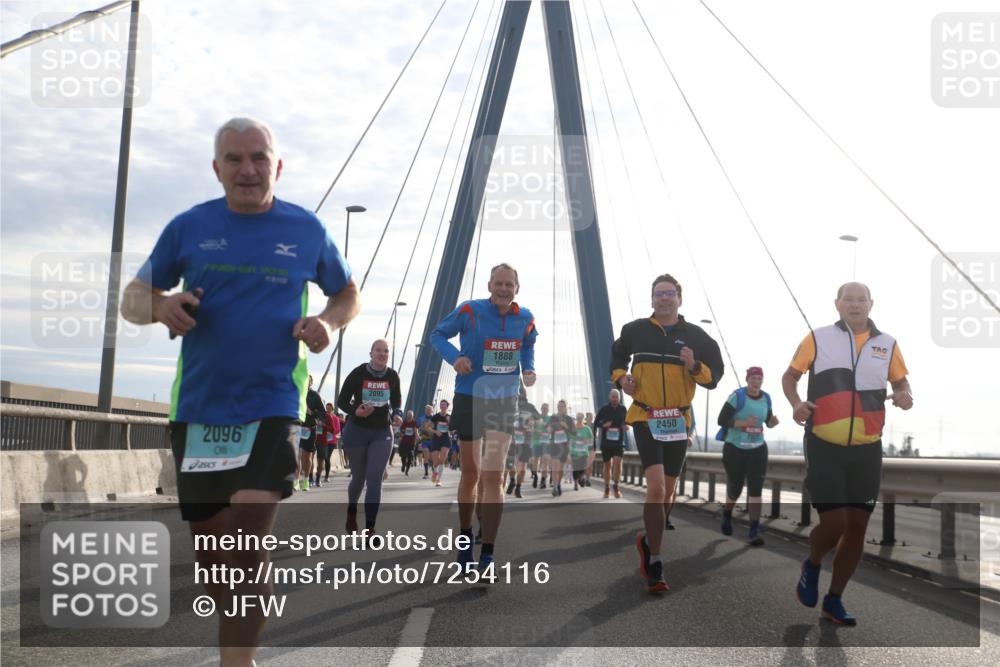 03.10.2024 - Köhlbrandbrückenlauf Jannik Wohlers http://msf.ph/oto/7254116 03.10.2024 09:28:00 Position 1 1200, 2096, 2095, 1888, 2450 meine-sportfotos.de