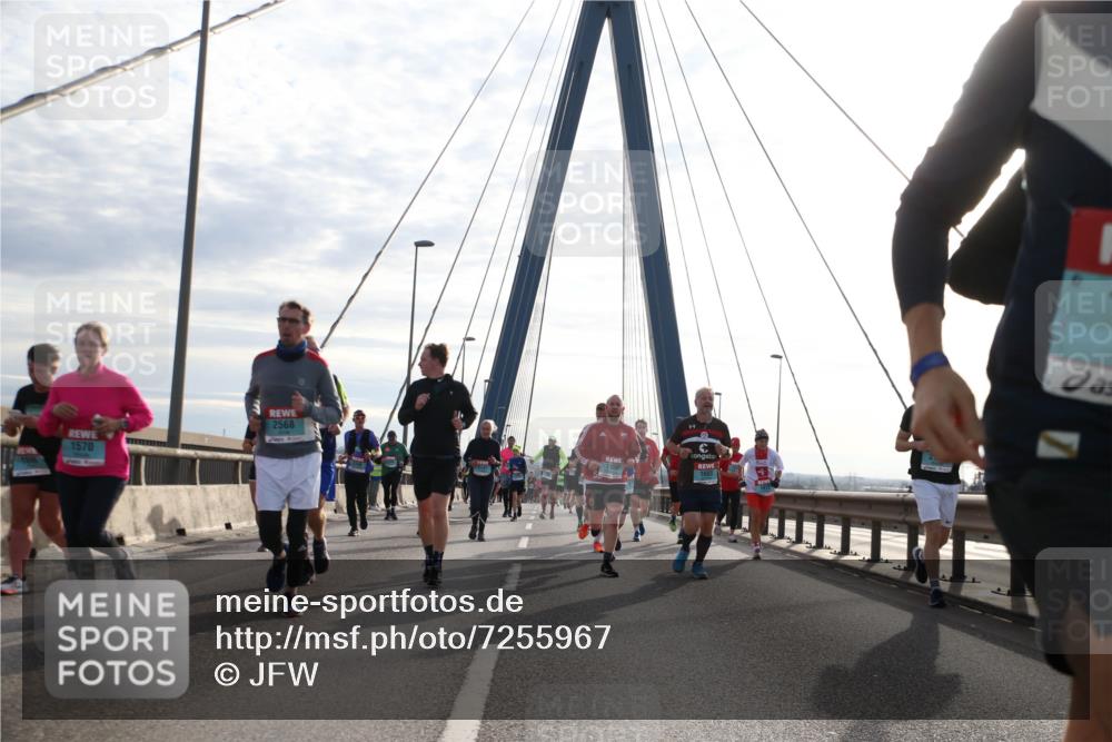 03.10.2024 - Köhlbrandbrückenlauf Jannik Wohlers http://msf.ph/oto/7255967 03.10.2024 09:28:14 Position 1 1570, 2568 meine-sportfotos.de