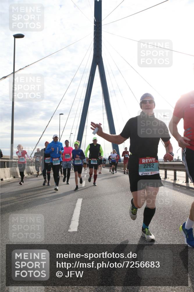 03.10.2024 - Köhlbrandbrückenlauf Jannik Wohlers http://msf.ph/oto/7256683 03.10.2024 09:28:21 Position 1 1725, 2121, 1699, 2262 meine-sportfotos.de
