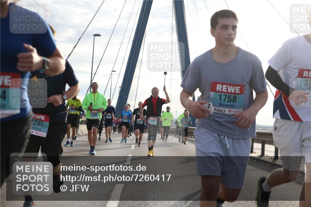 03.10.2024 - Köhlbrandbrückenlauf Jannik Wohlers http://msf.ph/oto/7260417 03.10.2024 09:28:53 Position 1 4, 2247, 2664, 2978, 1758, 33 meine-sportfotos.de