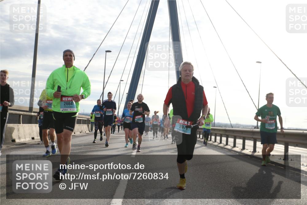 03.10.2024 - Köhlbrandbrückenlauf Jannik Wohlers http://msf.ph/oto/7260834 03.10.2024 09:28:55 Position 1 2562, 2664, 2166, 1402, 2976, 2021 meine-sportfotos.de