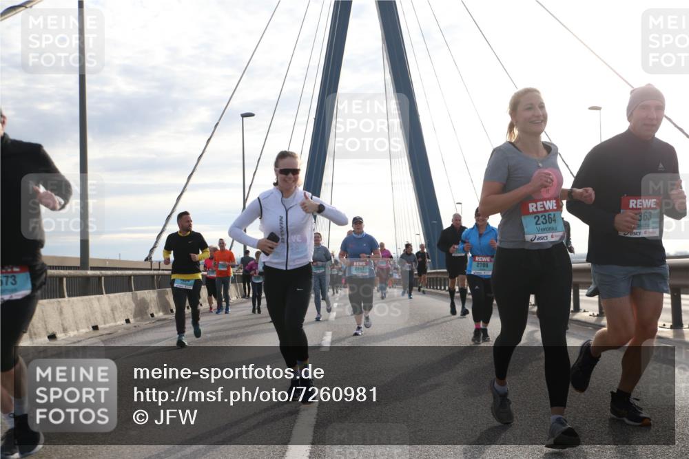 03.10.2024 - Köhlbrandbrückenlauf Jannik Wohlers http://msf.ph/oto/7260981 03.10.2024 09:29:02 Position 1 573, 629, 2217, 2706, 2364, 363 meine-sportfotos.de
