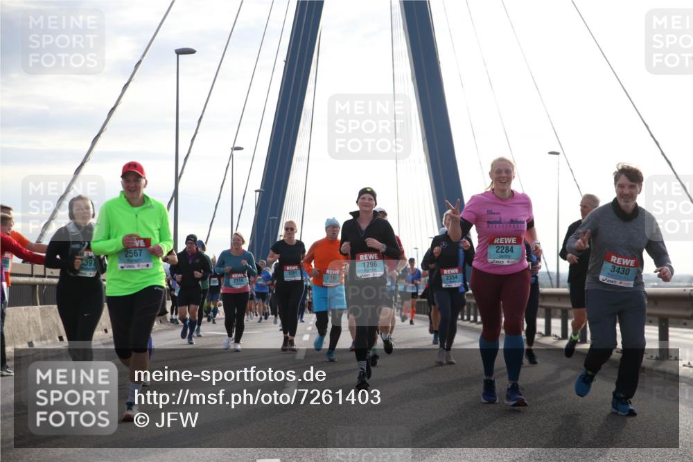 03.10.2024 - Köhlbrandbrückenlauf Jannik Wohlers http://msf.ph/oto/7261403 03.10.2024 09:29:08 Position 1 397, 2567, 1796, 1291, 2114, 2195, 2354, 111, 2284, 3430 meine-sportfotos.de