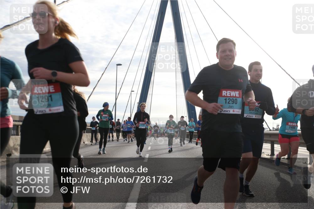 03.10.2024 - Köhlbrandbrückenlauf Jannik Wohlers http://msf.ph/oto/7261732 03.10.2024 09:29:14 Position 1 1291, 3248, 7135, 1290, 92, 2406 meine-sportfotos.de