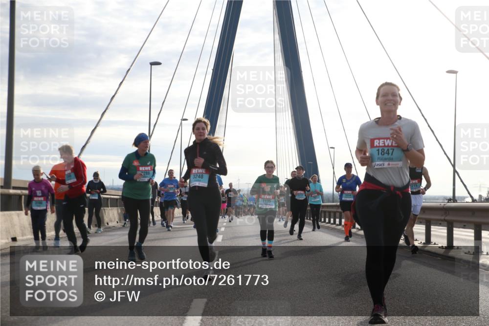 03.10.2024 - Köhlbrandbrückenlauf Jannik Wohlers http://msf.ph/oto/7261773 03.10.2024 09:29:15 Position 1 289, 3248, 3729, 1514, 1135, 1847, 2215 meine-sportfotos.de