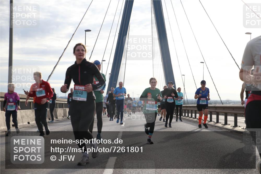 03.10.2024 - Köhlbrandbrückenlauf Jannik Wohlers http://msf.ph/oto/7261801 03.10.2024 09:29:16 Position 1 3190, 1345, 3248, 3729, 1514, 1135 meine-sportfotos.de