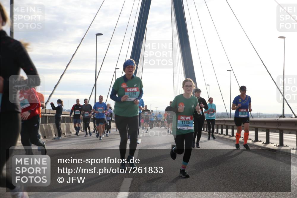 03.10.2024 - Köhlbrandbrückenlauf Jannik Wohlers http://msf.ph/oto/7261833 03.10.2024 09:29:16 Position 1 2289, 1135, 1514 meine-sportfotos.de
