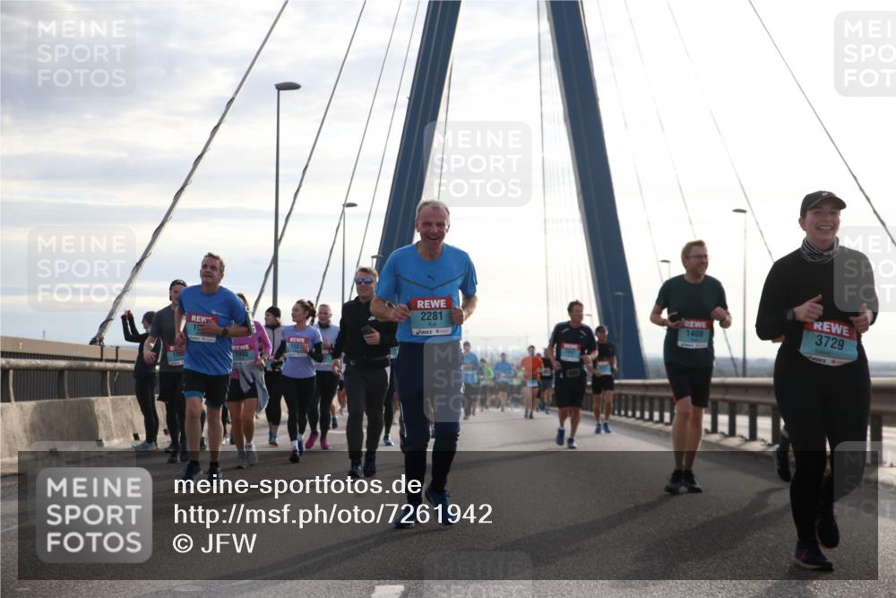 03.10.2024 - Köhlbrandbrückenlauf Jannik Wohlers http://msf.ph/oto/7261942 03.10.2024 09:29:19 Position 1 15, 19, 1507, 1903, 2281, 1408, 3729 meine-sportfotos.de