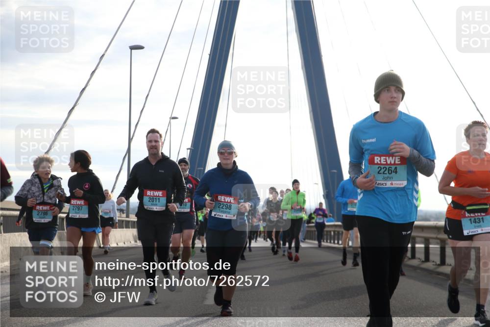 03.10.2024 - Köhlbrandbrückenlauf Jannik Wohlers http://msf.ph/oto/7262572 03.10.2024 09:29:30 Position 1 2797, 2796, 2011, 10, 2298, 2264, 1431 meine-sportfotos.de