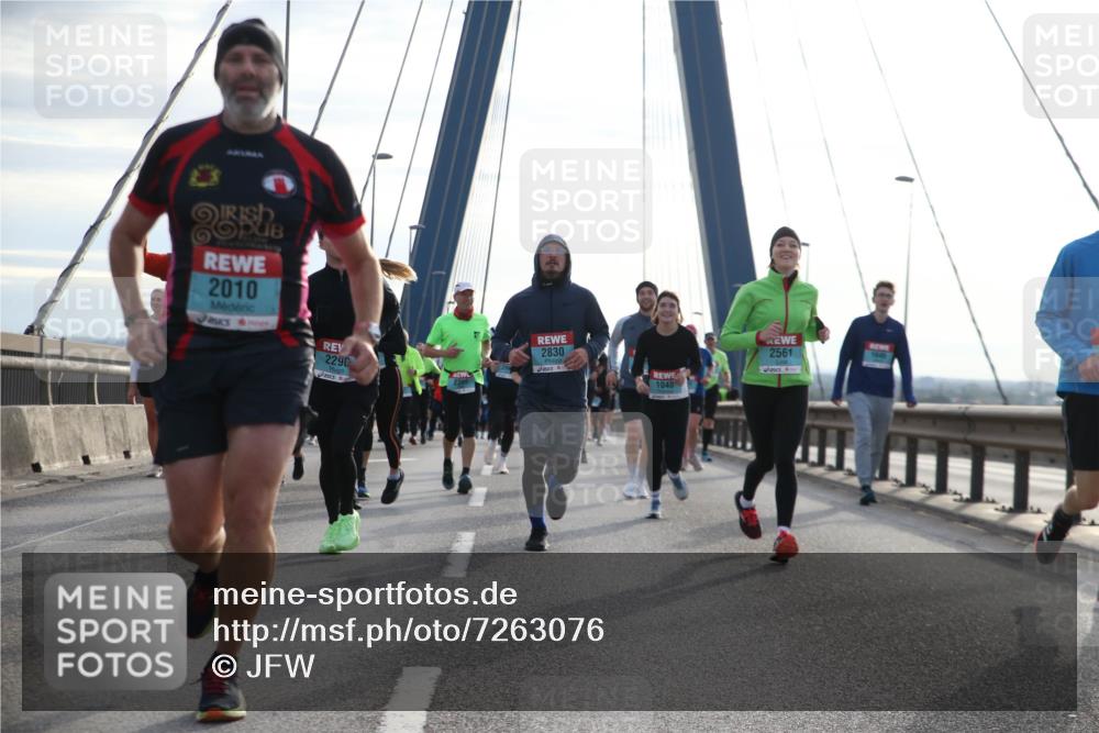 03.10.2024 - Köhlbrandbrückenlauf Jannik Wohlers http://msf.ph/oto/7263076 03.10.2024 09:29:34 Position 1 2010, 2830, 2290, 1040, 2561 meine-sportfotos.de