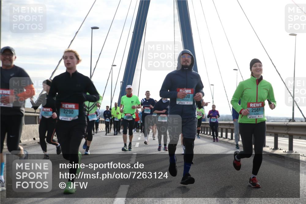 03.10.2024 - Köhlbrandbrückenlauf Jannik Wohlers http://msf.ph/oto/7263124 03.10.2024 09:29:35 Position 1 3607, 2290, 2143, 2963, 2386, 30, 2561 meine-sportfotos.de
