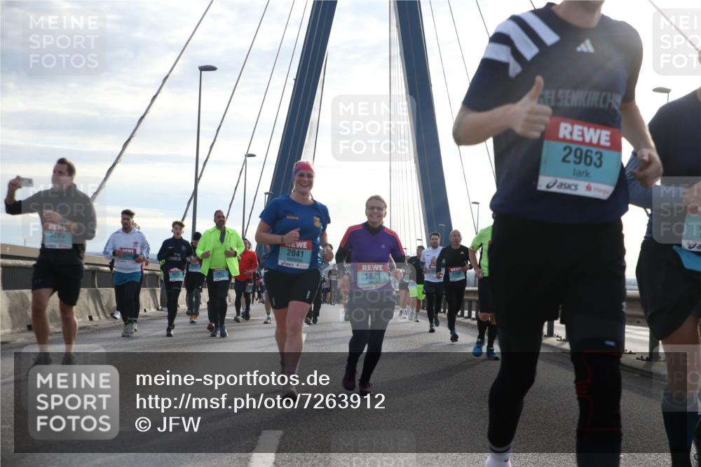03.10.2024 - Köhlbrandbrückenlauf Jannik Wohlers http://msf.ph/oto/7263912 03.10.2024 09:29:40 Position 1 3289, 2509, 2041, 2427, 1821, 2708, 2963 meine-sportfotos.de