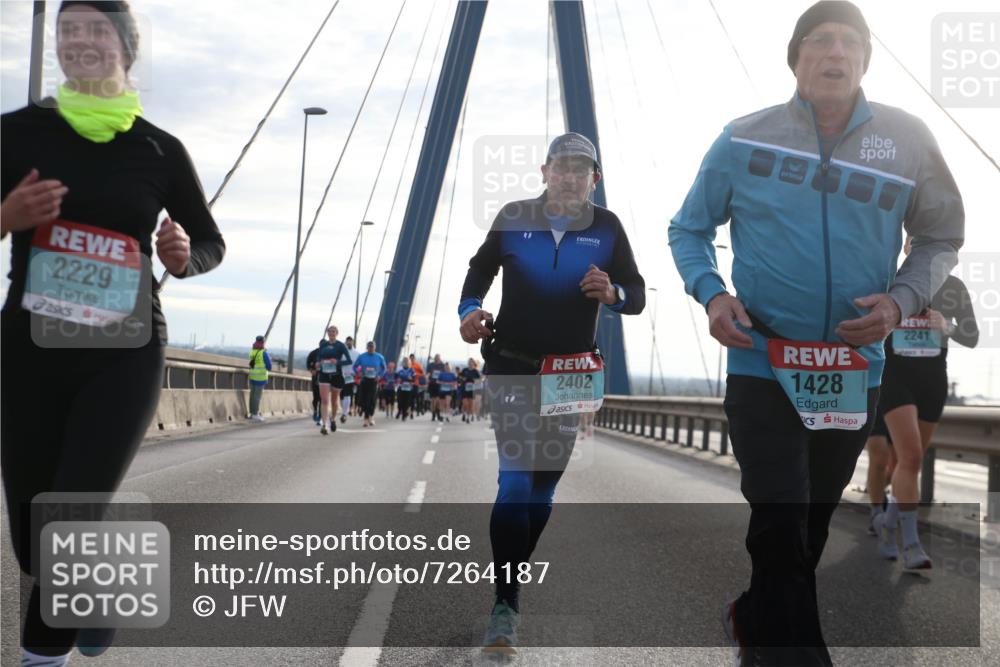 03.10.2024 - Köhlbrandbrückenlauf Jannik Wohlers http://msf.ph/oto/7264187 03.10.2024 09:29:48 Position 1 60, 2229, 2402, 1428, 2241 meine-sportfotos.de