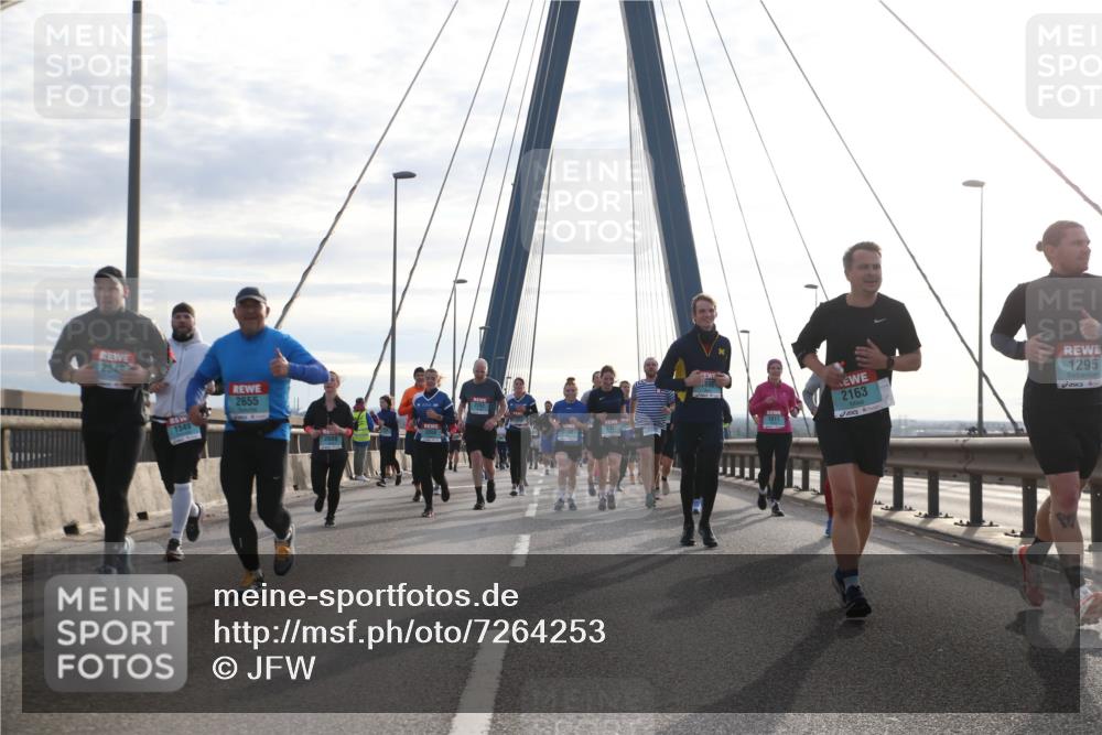 03.10.2024 - Köhlbrandbrückenlauf Jannik Wohlers http://msf.ph/oto/7264253 03.10.2024 09:29:56 Position 1 2549, 1549, 2655, 2689, 2163, 1295 meine-sportfotos.de