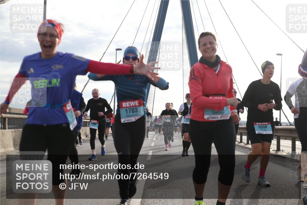03.10.2024 - Köhlbrandbrückenlauf Jannik Wohlers http://msf.ph/oto/7264549 03.10.2024 09:30:03 Position 1 1309, 1783, 226, 3098 meine-sportfotos.de