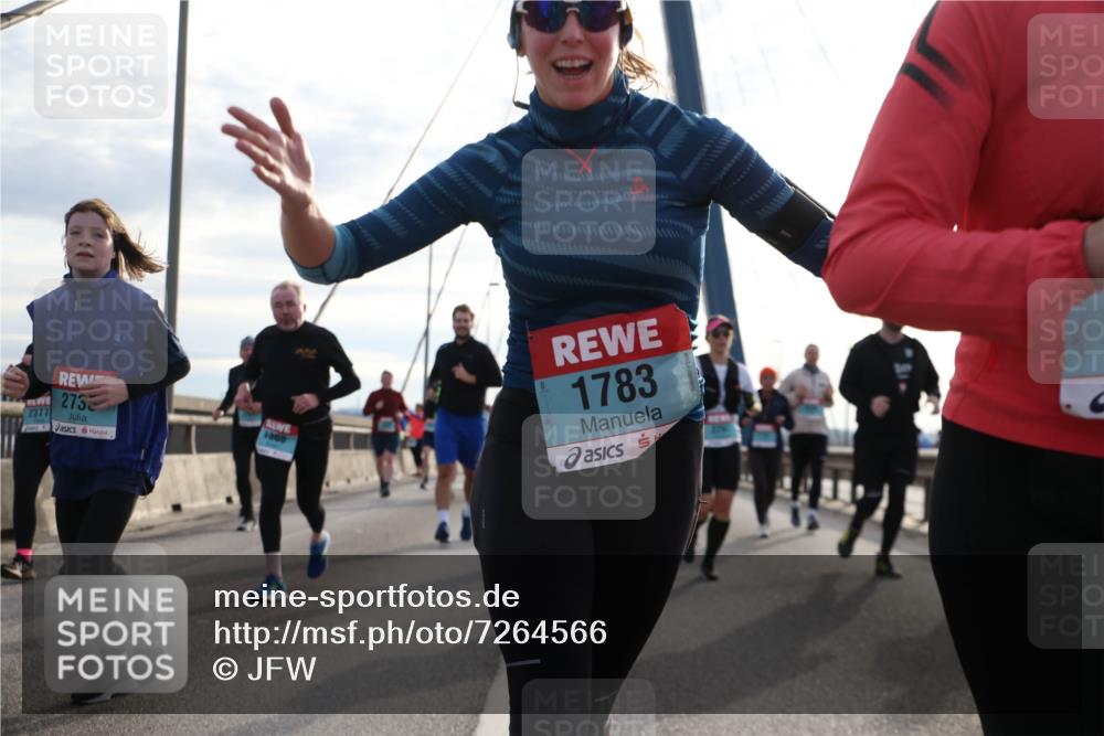 03.10.2024 - Köhlbrandbrückenlauf Jannik Wohlers http://msf.ph/oto/7264566 03.10.2024 09:30:04 Position 1 275, 2377, 1309, 1783 meine-sportfotos.de