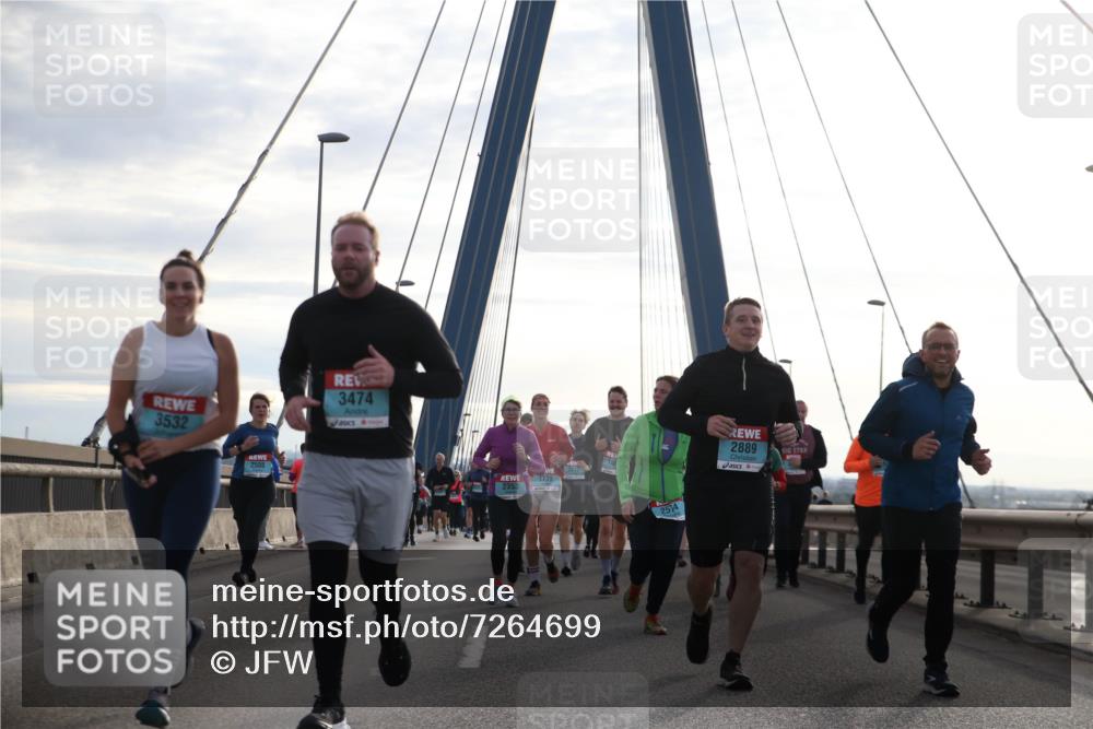 03.10.2024 - Köhlbrandbrückenlauf Jannik Wohlers http://msf.ph/oto/7264699 03.10.2024 09:30:09 Position 1 3532, 2508, 3474, 1739, 2353, 25, 2889 meine-sportfotos.de