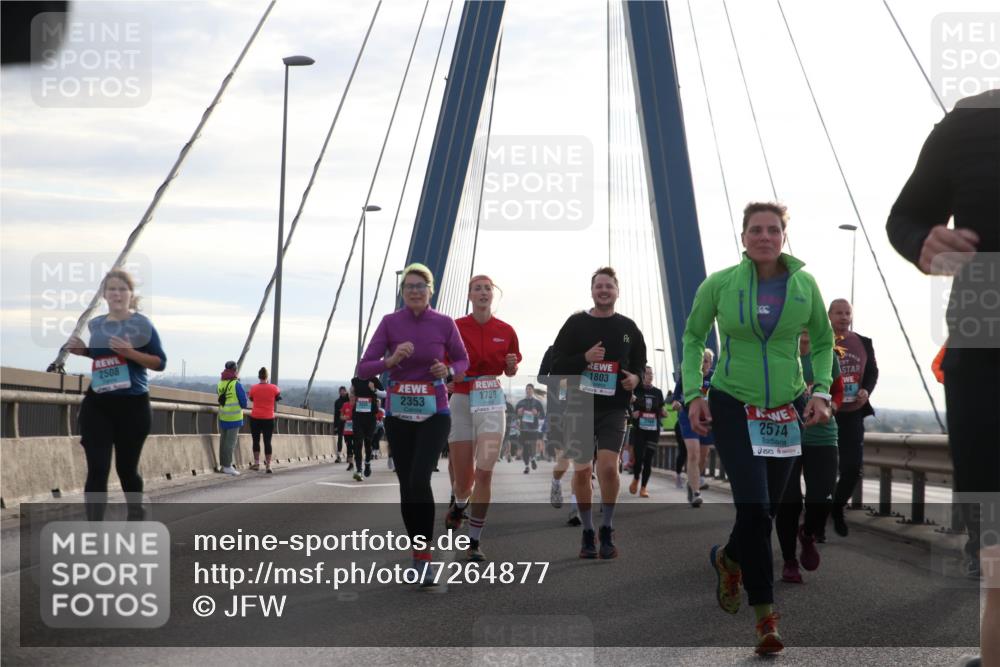 03.10.2024 - Köhlbrandbrückenlauf Jannik Wohlers http://msf.ph/oto/7264877 03.10.2024 09:30:11 Position 1 2508, 1739, 2353, 1803, 2368, 2574, 84 meine-sportfotos.de