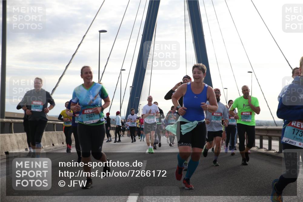 03.10.2024 - Köhlbrandbrückenlauf Jannik Wohlers http://msf.ph/oto/7266172 03.10.2024 09:30:33 Position 1 3341, 2801, 2438, 2104, 2245, 2409, 173 meine-sportfotos.de
