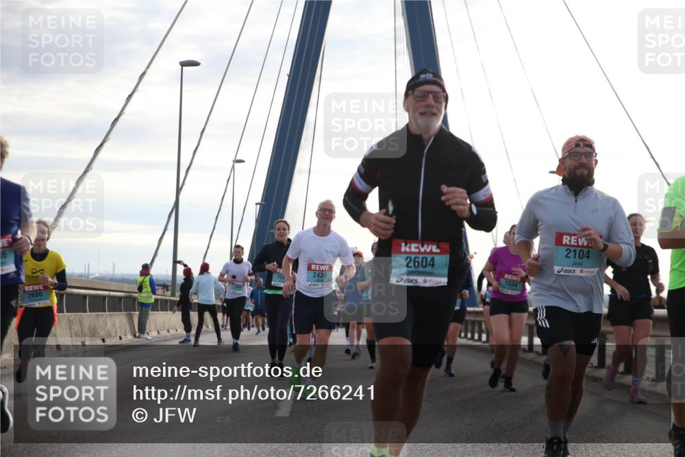 03.10.2024 - Köhlbrandbrückenlauf Jannik Wohlers http://msf.ph/oto/7266241 03.10.2024 09:30:35 Position 1 2680, 155, 2438, 2604, 1534, 2104 meine-sportfotos.de