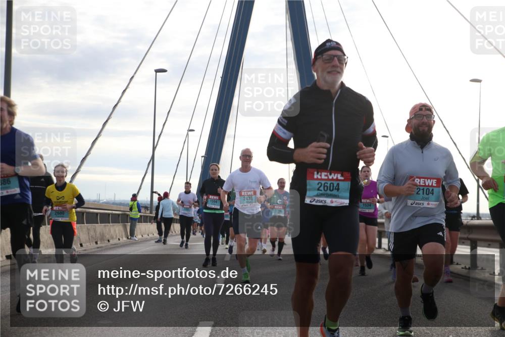 03.10.2024 - Köhlbrandbrückenlauf Jannik Wohlers http://msf.ph/oto/7266245 03.10.2024 09:30:35 Position 1 886, 2680, 2604, 2438, 1534, 1594, 1786, 2104 meine-sportfotos.de