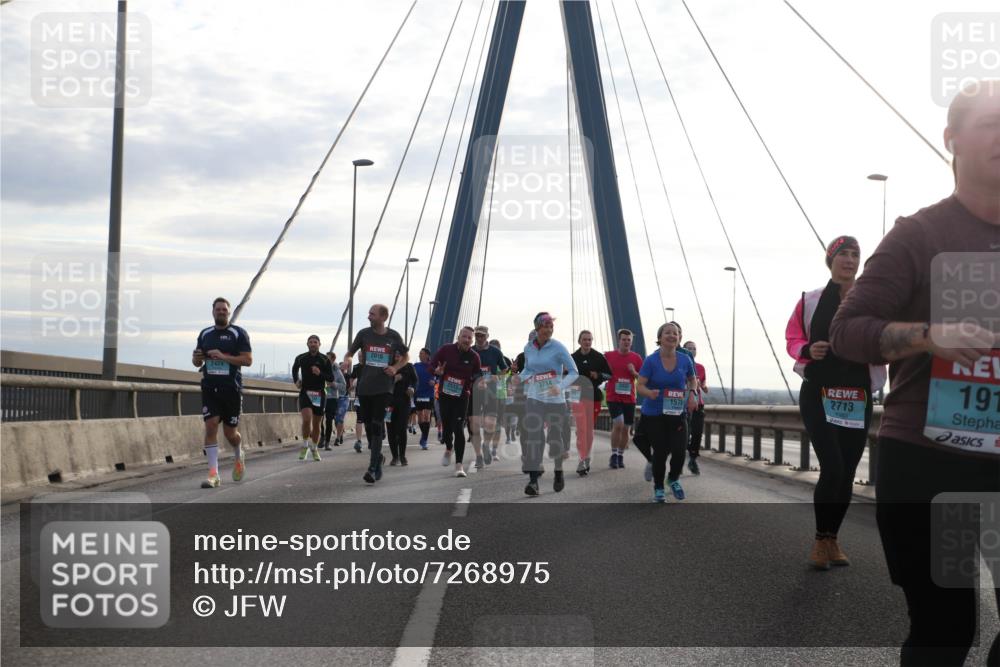 03.10.2024 - Köhlbrandbrückenlauf Jannik Wohlers http://msf.ph/oto/7268975 03.10.2024 09:30:53 Position 1 2016, 2424, 29, 3714, 191, 2713, 157 meine-sportfotos.de