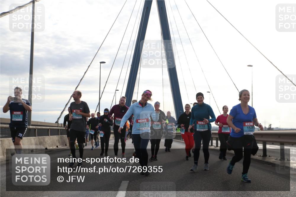 03.10.2024 - Köhlbrandbrückenlauf Jannik Wohlers http://msf.ph/oto/7269355 03.10.2024 09:30:55 Position 1 2424, 29, 26, 2515, 3714, 2120, 3713, 2522, 1578 meine-sportfotos.de
