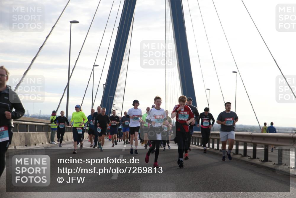 03.10.2024 - Köhlbrandbrückenlauf Jannik Wohlers http://msf.ph/oto/7269813 03.10.2024 09:31:08 Position 1 20, 3057, 3014, 3738 meine-sportfotos.de