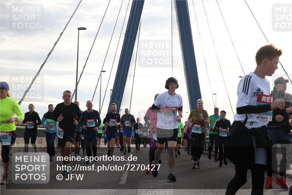 03.10.2024 - Köhlbrandbrückenlauf Jannik Wohlers http://msf.ph/oto/7270427 03.10.2024 09:31:11 Position 1 2888, 3405, 3259, 188, 2280, 2171 meine-sportfotos.de