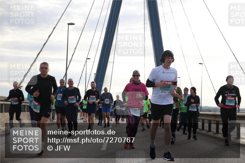 03.10.2024 - Köhlbrandbrückenlauf Jannik Wohlers http://msf.ph/oto/7270767 03.10.2024 09:31:12 Position 1 362, 2383, 3405, 3259, 188, 2337, 3093, 2171 meine-sportfotos.de