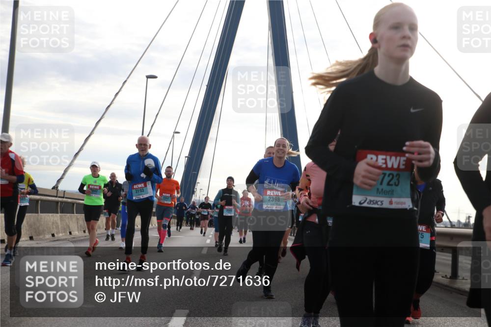 03.10.2024 - Köhlbrandbrückenlauf Jannik Wohlers http://msf.ph/oto/7271636 03.10.2024 09:31:20 Position 1 2842, 3193, 1562, 2398, 723, 75 meine-sportfotos.de