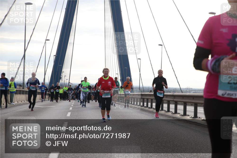 03.10.2024 - Köhlbrandbrückenlauf Jannik Wohlers http://msf.ph/oto/7271987 03.10.2024 09:31:29 Position 1 2145, 1357, 25 meine-sportfotos.de