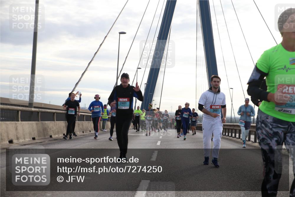 03.10.2024 - Köhlbrandbrückenlauf Jannik Wohlers http://msf.ph/oto/7274250 03.10.2024 09:31:37 Position 1 2401, 34, 2924, 3681, 1765 meine-sportfotos.de