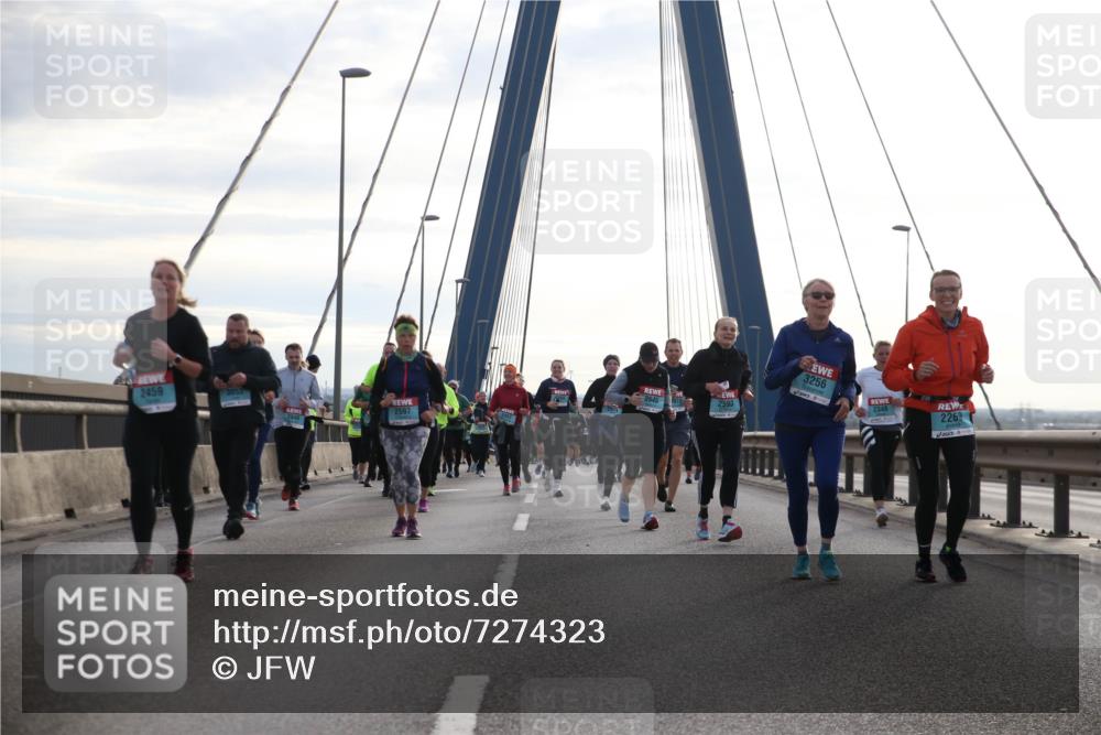 03.10.2024 - Köhlbrandbrückenlauf Jannik Wohlers http://msf.ph/oto/7274323 03.10.2024 09:31:41 Position 1 3256, 2459, 2645, 2593, 2346, 2597, 2848, 2269 meine-sportfotos.de
