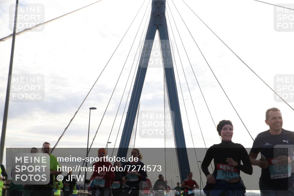 03.10.2024 - Köhlbrandbrückenlauf Jannik Wohlers http://msf.ph/oto/7274573 03.10.2024 09:31:47 Position 1 2739, 2465, 2463, 2464, 2973, 2972 meine-sportfotos.de